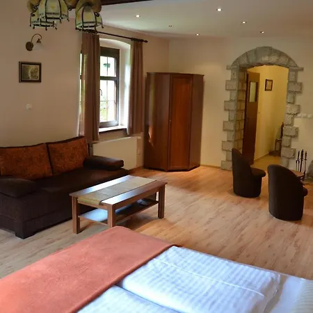 Pod Chybotkiem Apartamento *